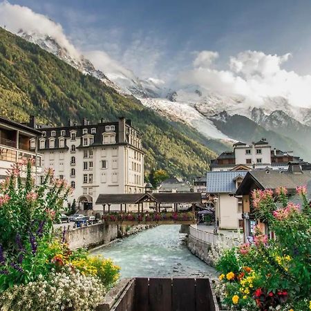 Vue Brevent Sublime En Centre Ville Avec Parking Prive Chamonix Luaran gambar