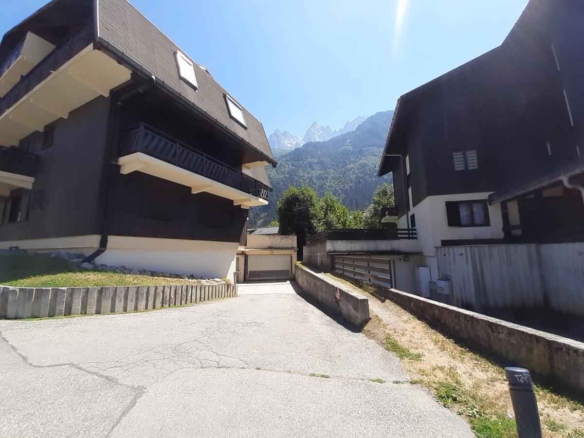 Vue Brevent Sublime En Centre Ville Avec Parking Prive Chamonix Luaran gambar