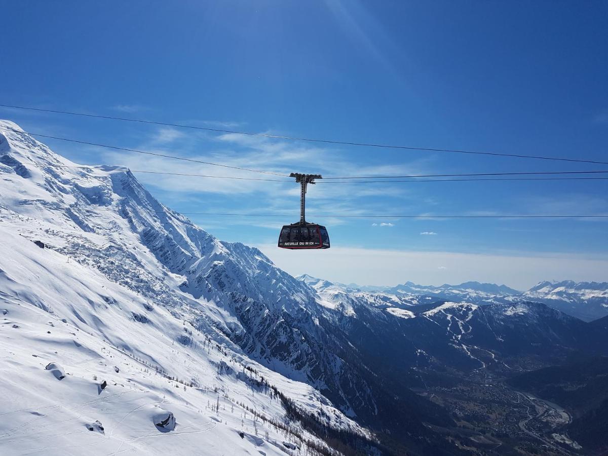 Vue Brevent Sublime En Centre Ville Avec Parking Prive Chamonix Luaran gambar